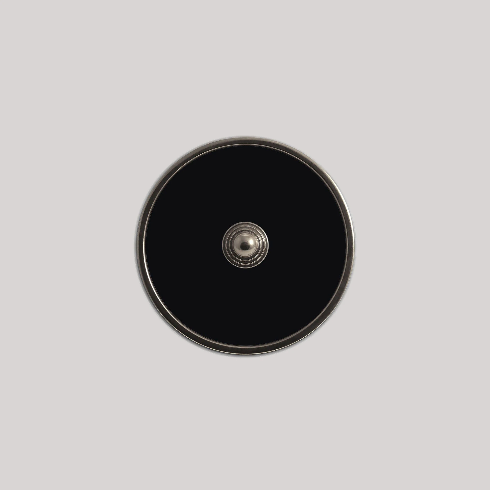 MATTE BLACK